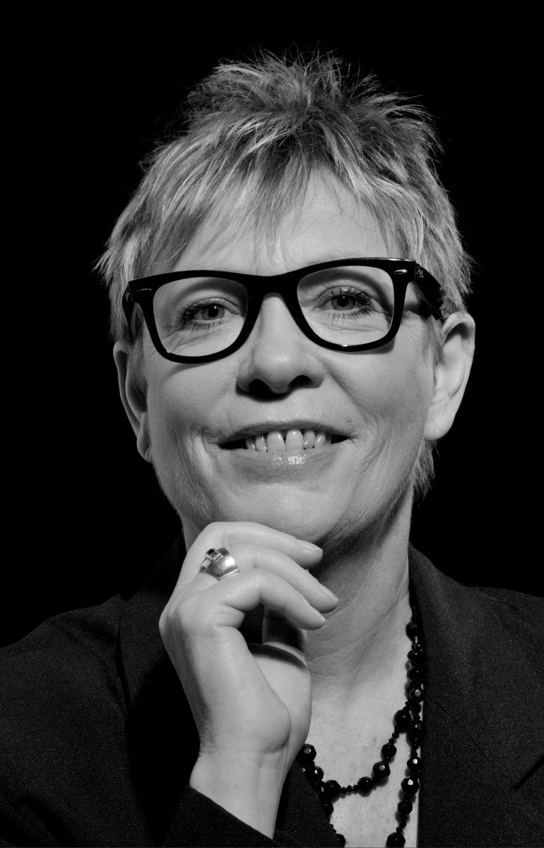 à la rencontre de l'artiste
                     Isabelle Meglinky                