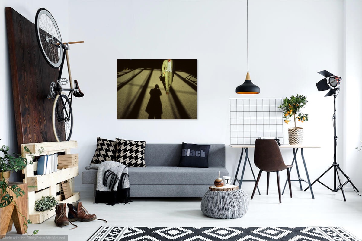 jeanrobertfranco lhommequimarche photographie scene_de_vie theartcycle photo_situation.jpg The Art Cycle