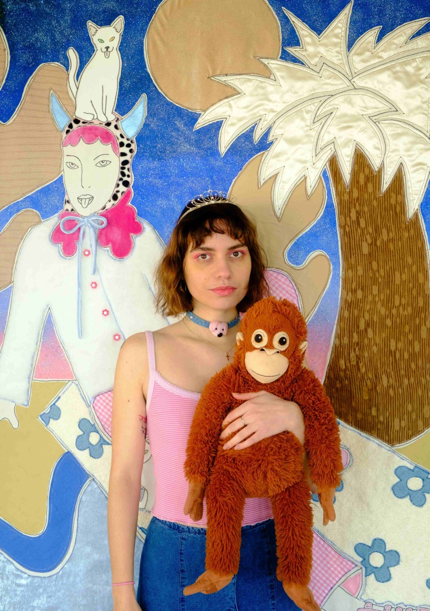à la rencontre de l'artiste
                     Laura Blanche                