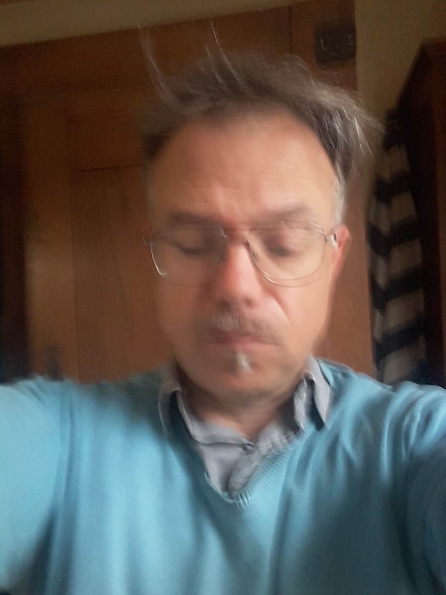 à la rencontre de l'artiste
                     Marc De Moulins                