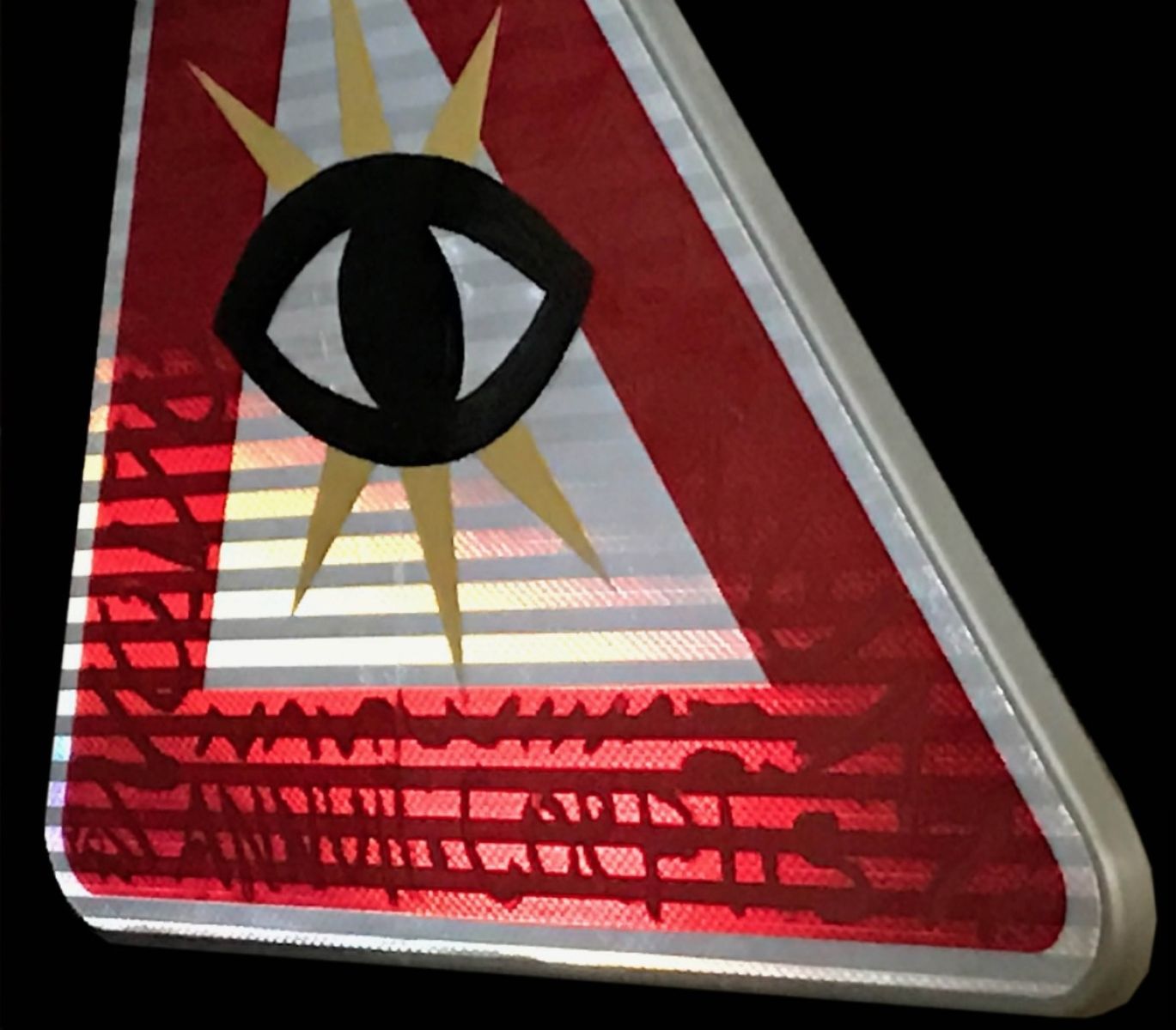 marinadh illuminati theartcycle photo_secondaire 284199759.jpeg The Art Cycle