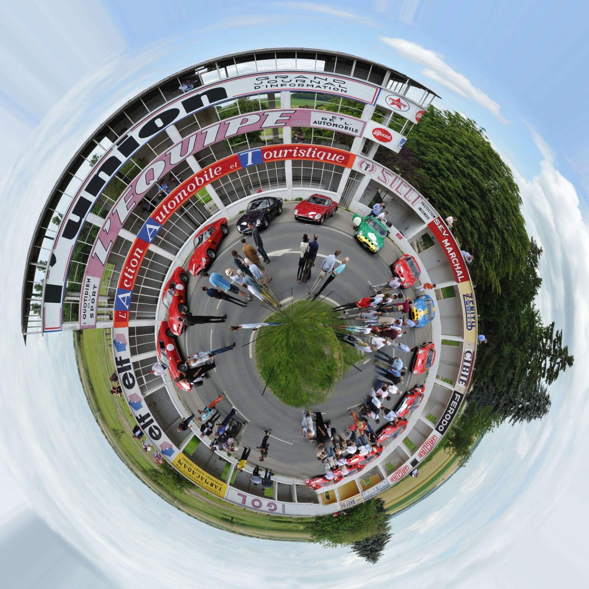 michel_jolyot circuitdereimsgueux theartcycle photo_principale 1952050519.jpeg The Art Cycle