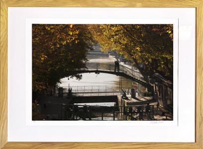 Le baiser du canal Saint-Martin, de Jacques Bravo The Art Cycle