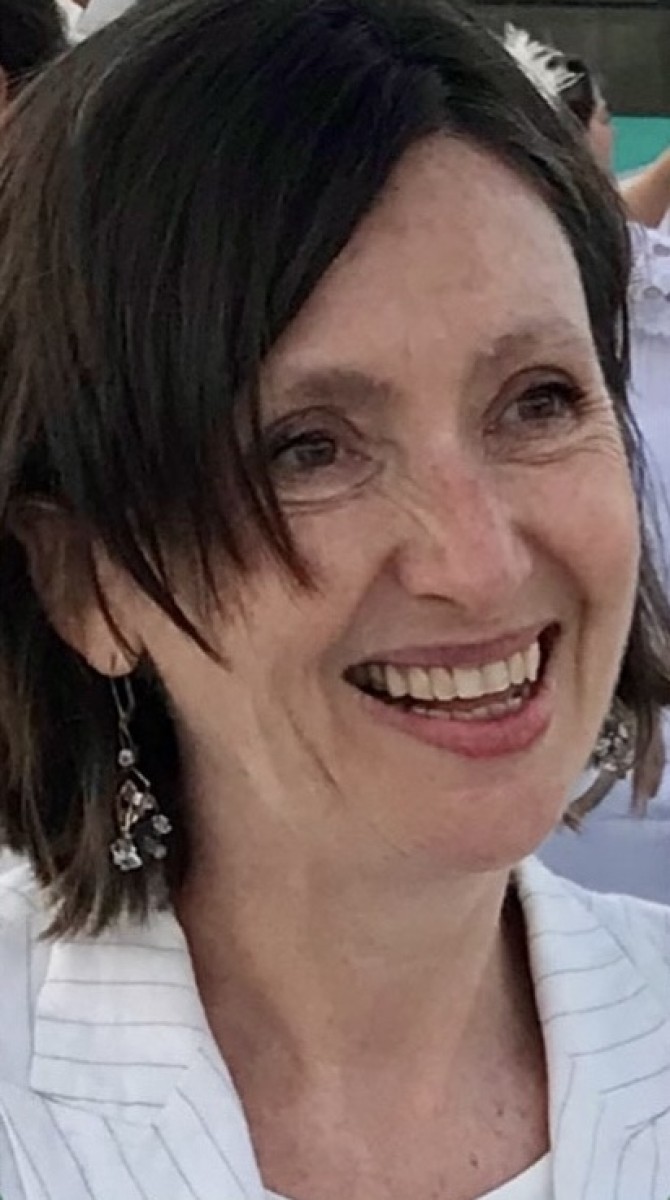 à la rencontre de l'artiste
                     Sophie Hors                