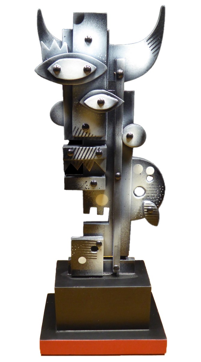 Totem Minotaure, de Thierry Corpet dit Raymond X The Art Cycle
