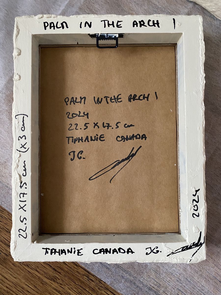 tiphaniecanada palminthearch1 theartcycle photo_secondaire 328572888.jpeg The Art Cycle