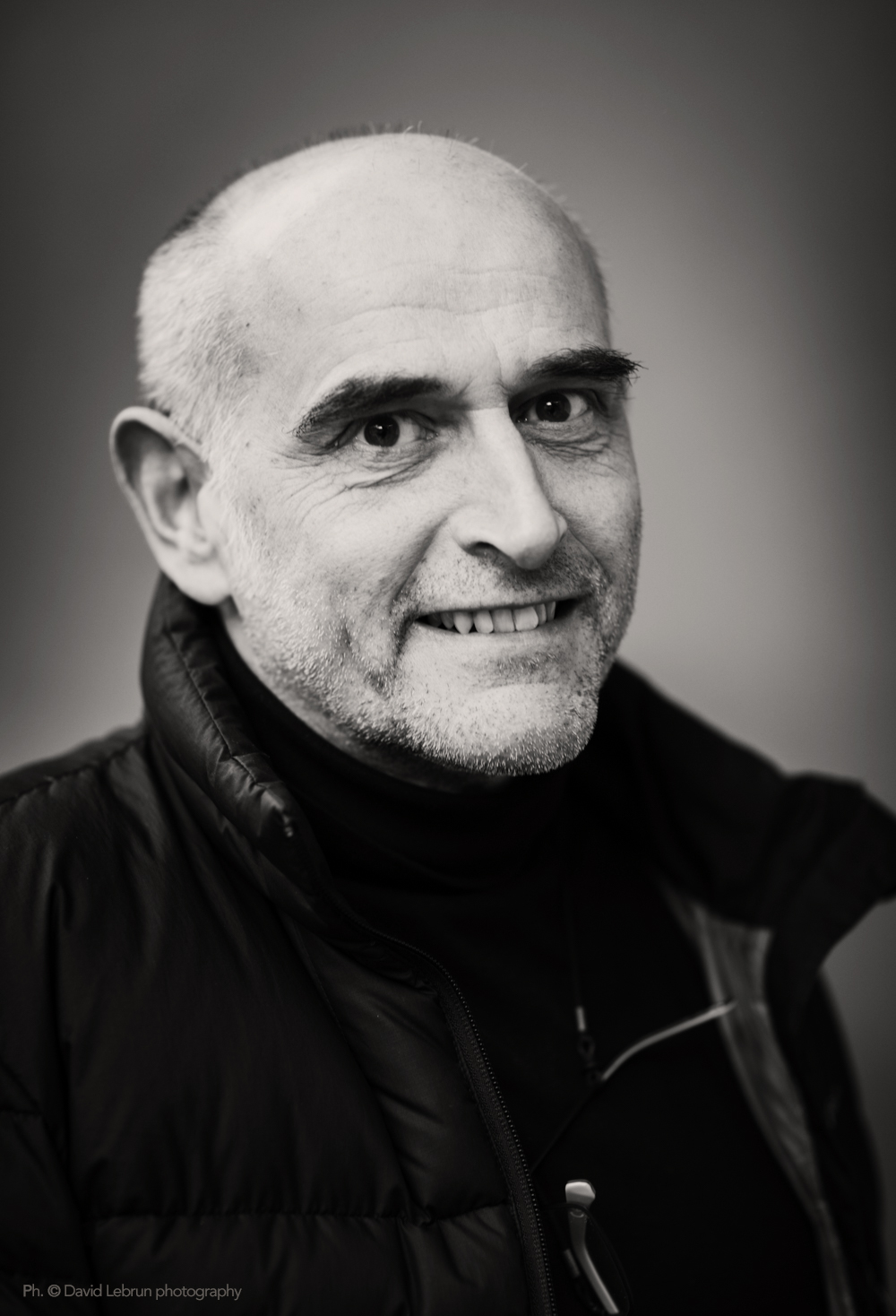 à la rencontre de l'artiste
                     Vincent Dogna                